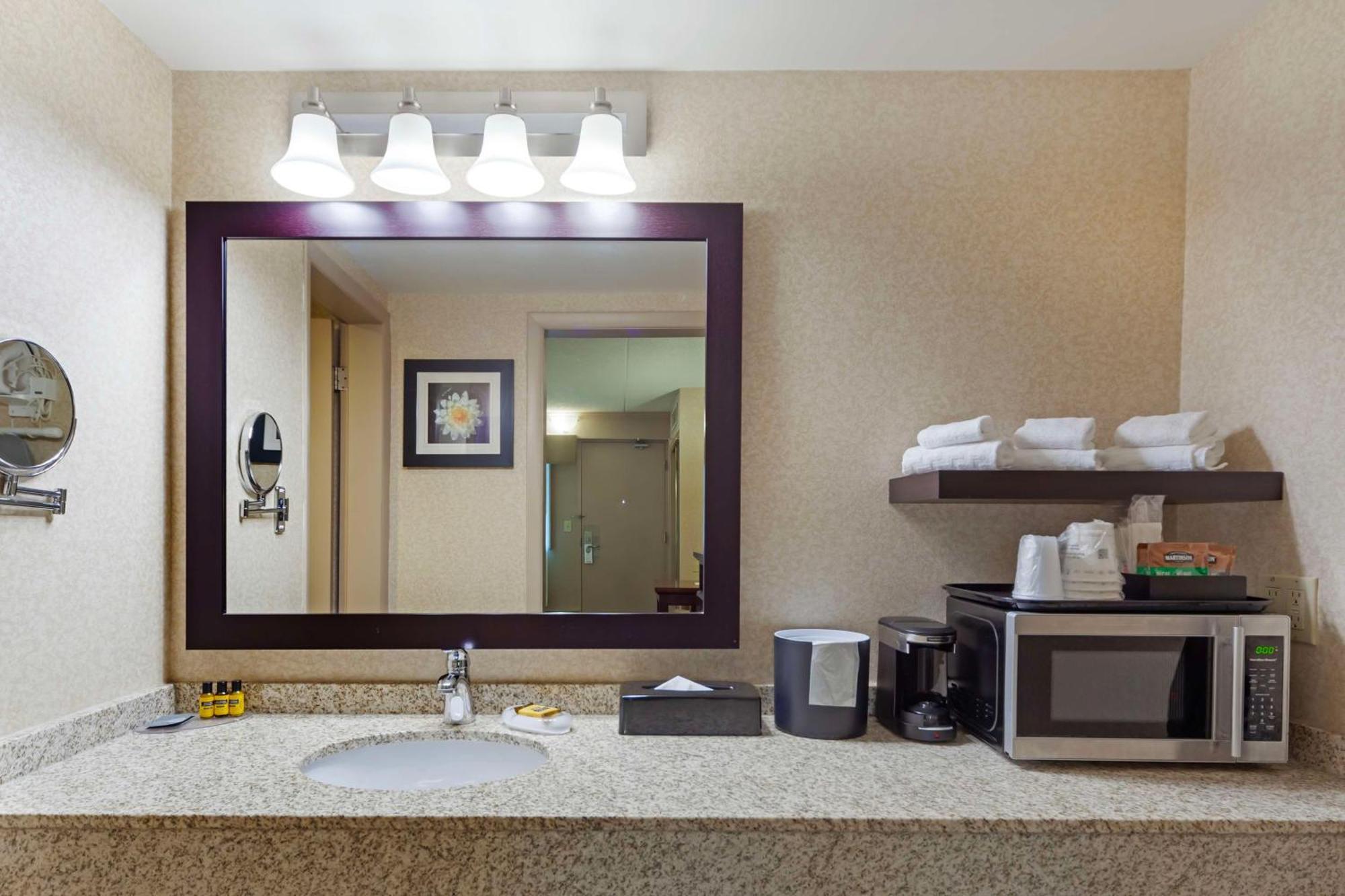 Best Western Plus City Centre Inn Edmonton Exterior foto