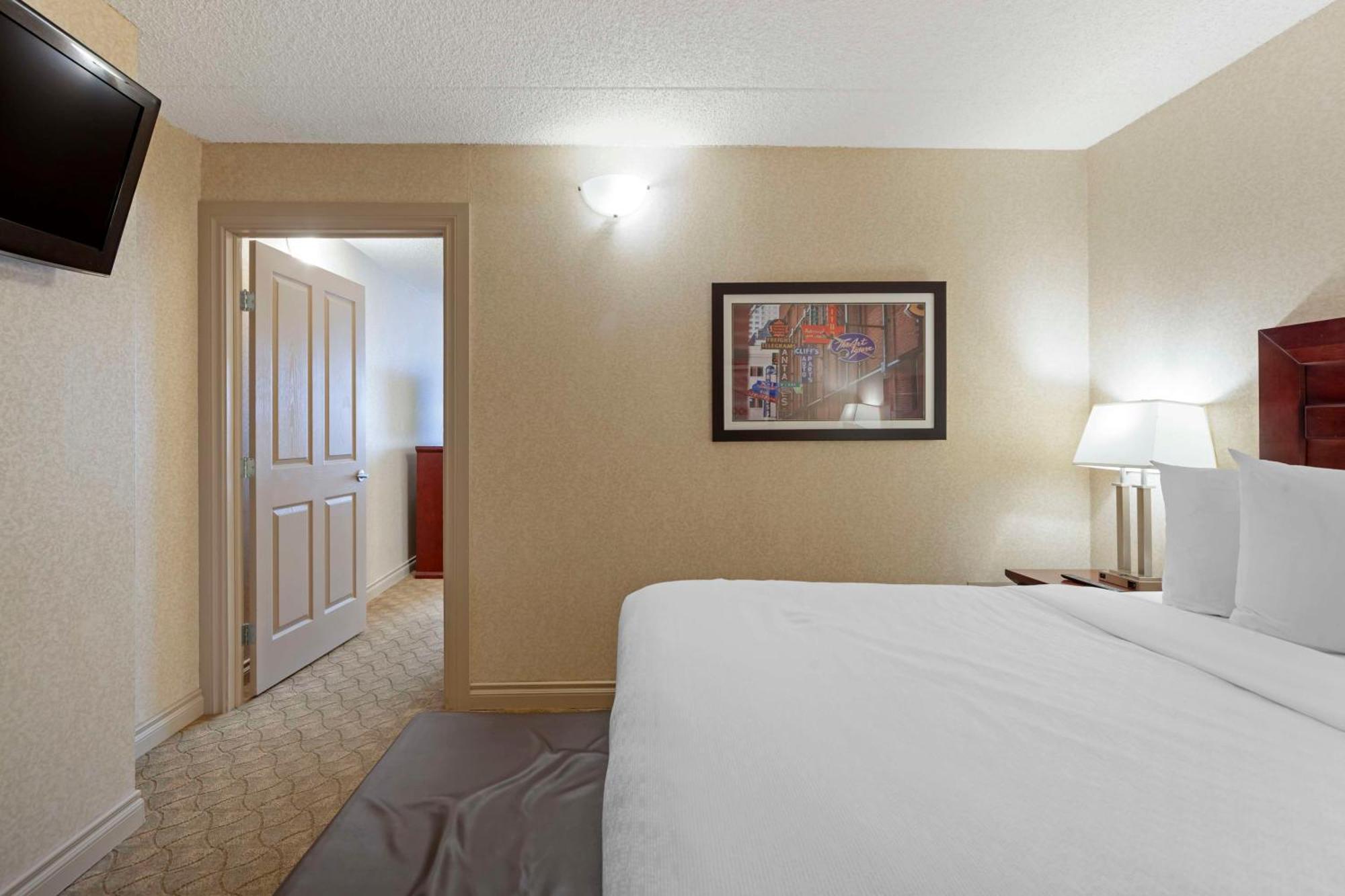 Best Western Plus City Centre Inn Edmonton Exterior foto